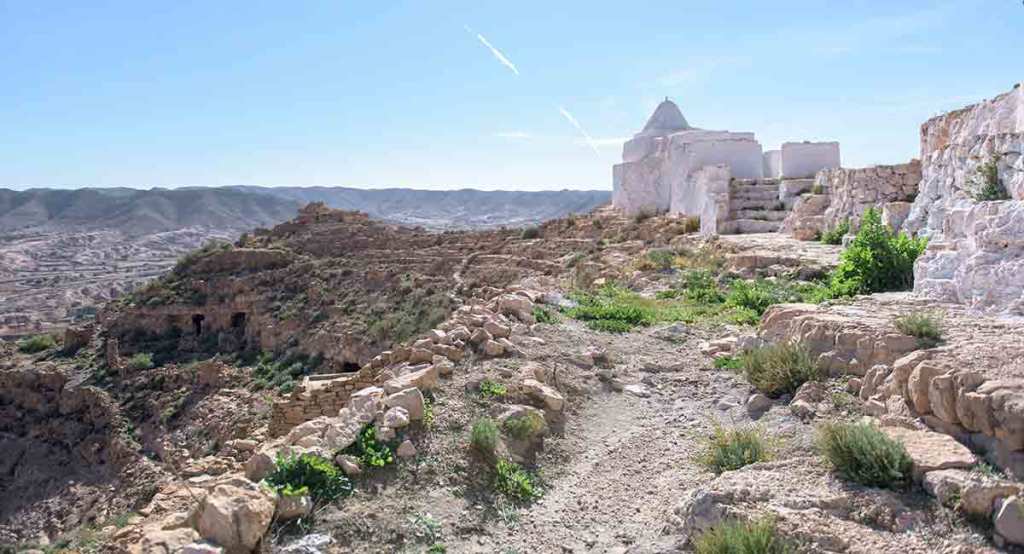 La Grande Traversée, circuit pédestre au Djebel Dahar